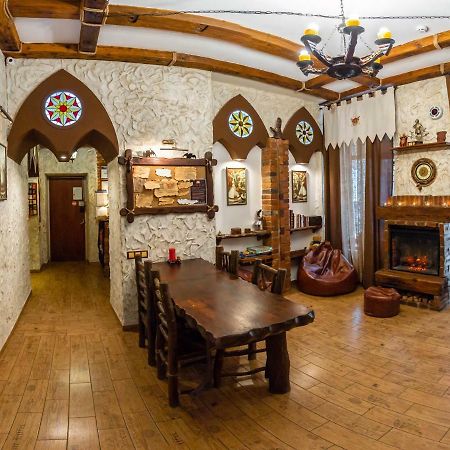 Ghostel - Medieval Hostel Lviv Ngoại thất bức ảnh