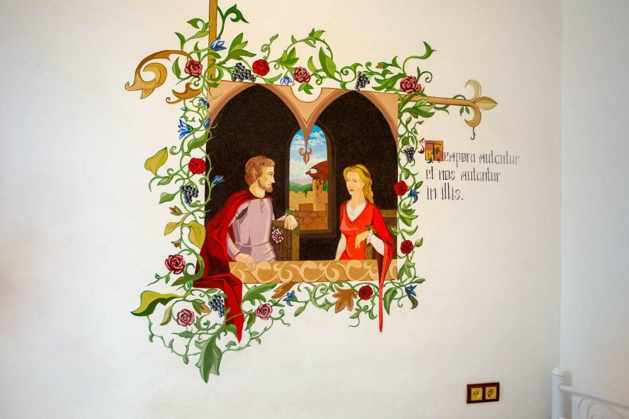 Ghostel - Medieval Hostel Lviv Ngoại thất bức ảnh