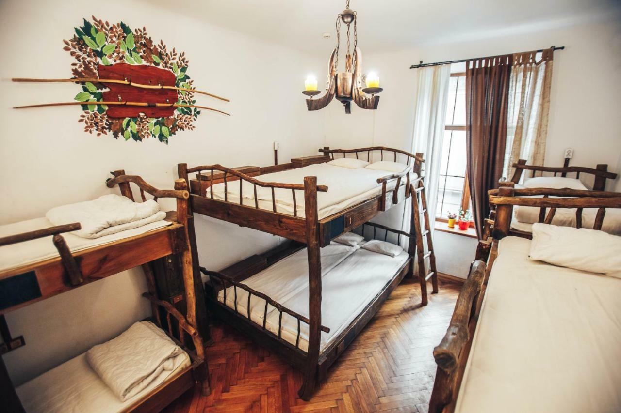 Ghostel - Medieval Hostel Lviv Ngoại thất bức ảnh