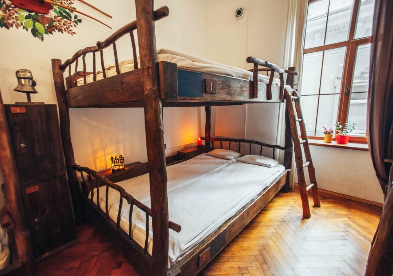 Ghostel - Medieval Hostel Lviv Ngoại thất bức ảnh